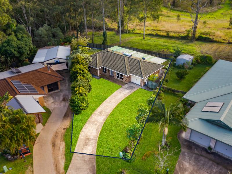 46 Copperfield Drive, EAGLEBY, QLD 4207 Australia