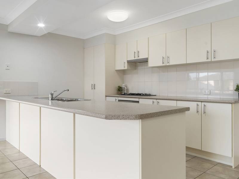 15 Kingsford Drive, UPPER COOMERA, QLD 4209 Australia