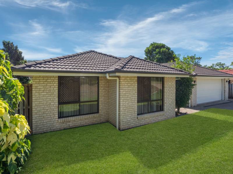 88 McAuley Parade, PACIFIC PINES, QLD 4211 Australia