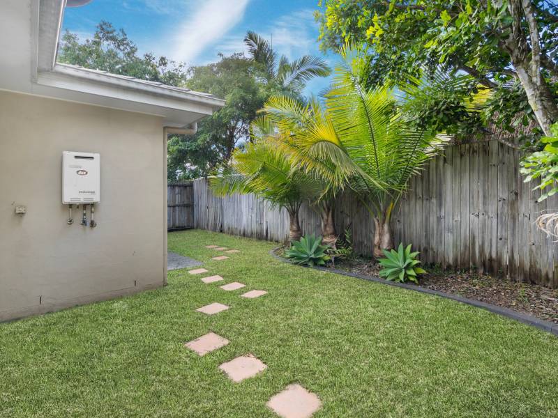 1/16 Bellinger Key, PACIFIC PINES, QLD 4211 Australia