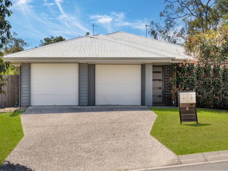 1 & 2/7 Dawson Place, BRASSALL, QLD 4305 Australia