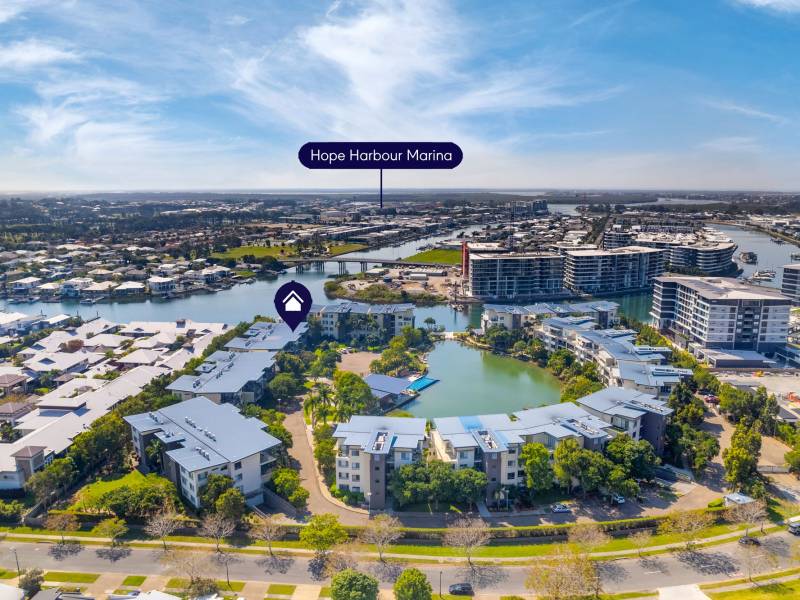 532/3 Pendraat Parade, HOPE ISLAND, QLD 4212 Australia